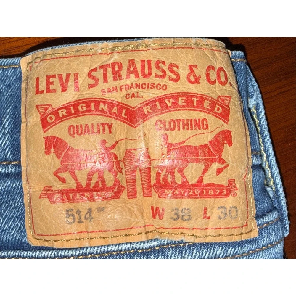 Levi 514 Men Jeans‎ 38x30 Blue  Straight Fit Some Distressing Medium Wash Denim